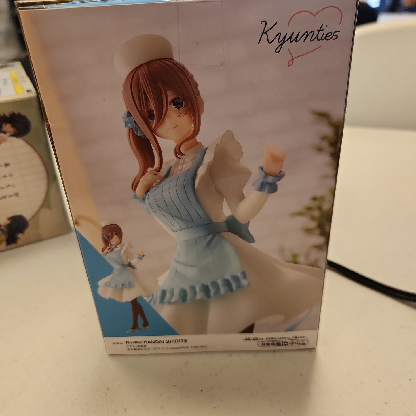 Miku maid figure